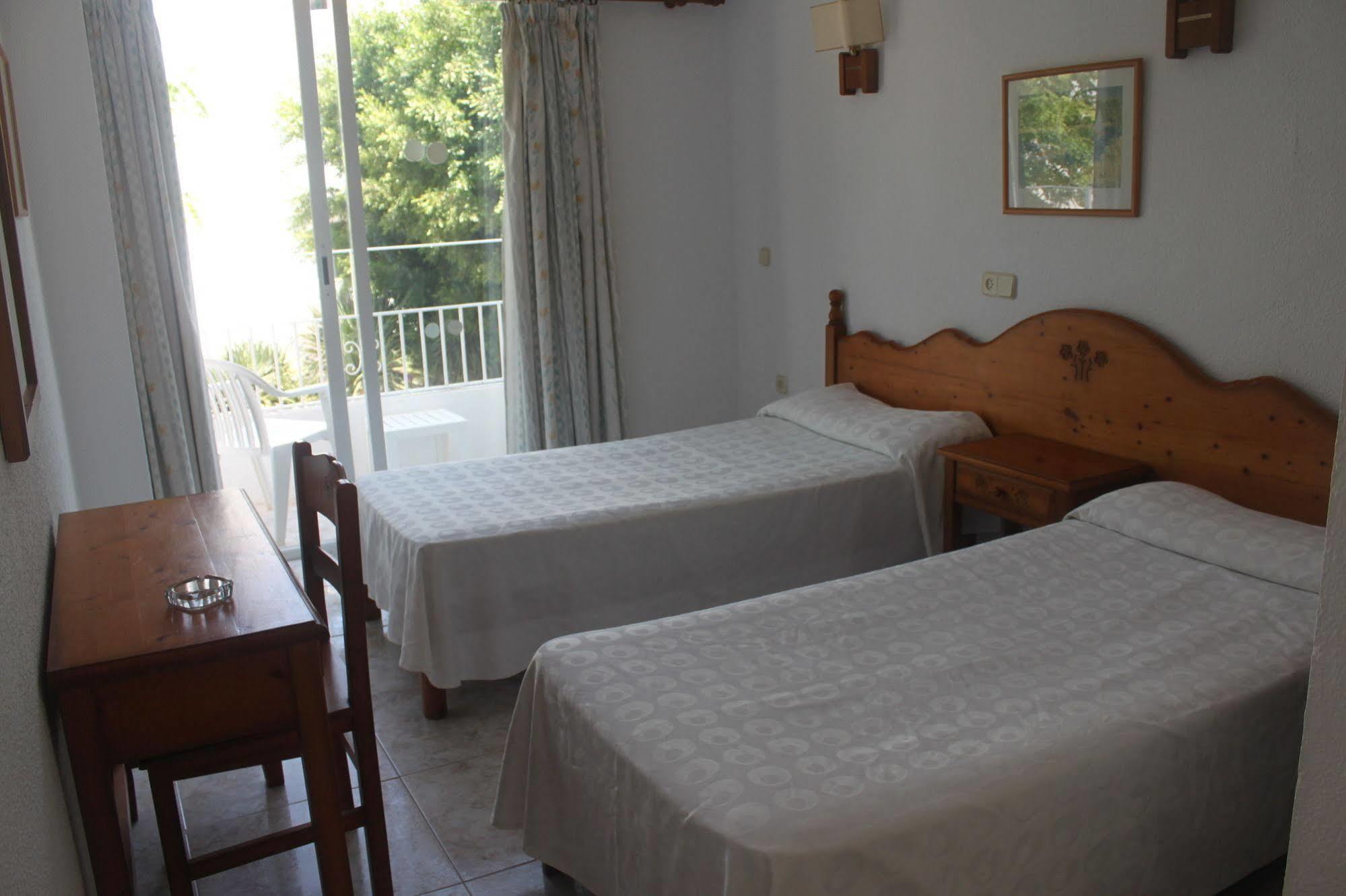 Hotel Antares Cala d'Or  Bagian luar foto