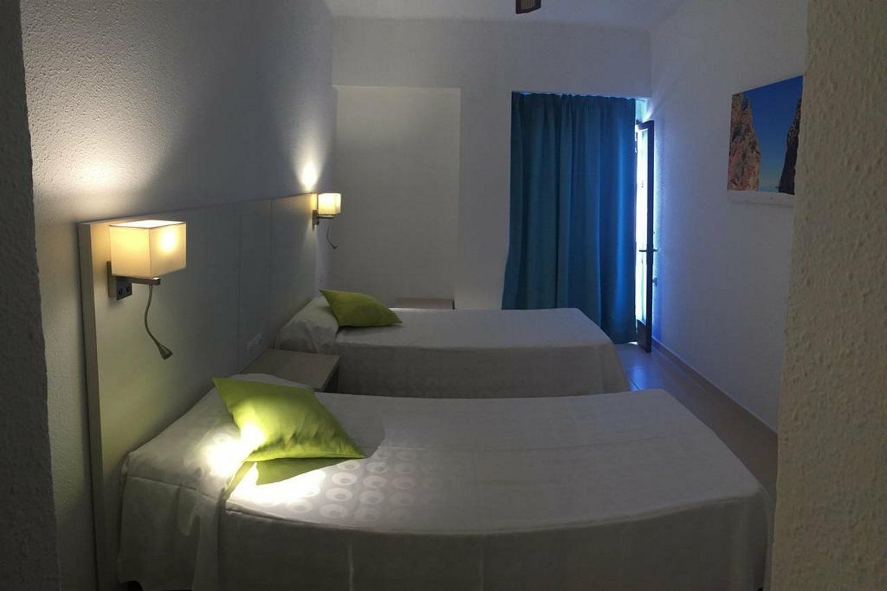 Hotel Antares Cala d'Or  Bagian luar foto